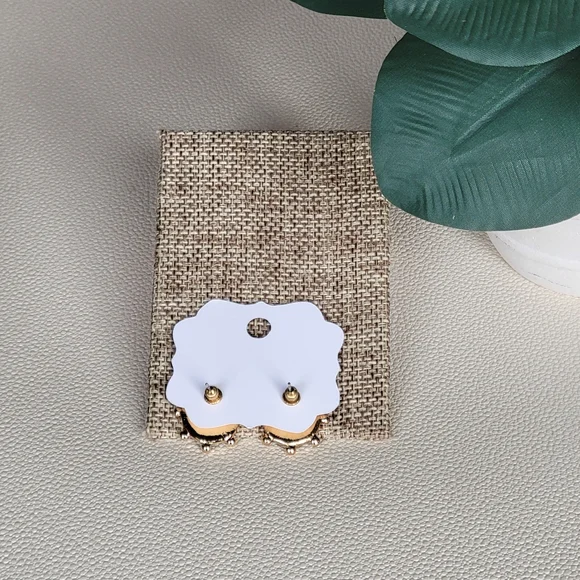 Leopard Print Faux Hair Stud Earrings NEW - Picture 4 of 5